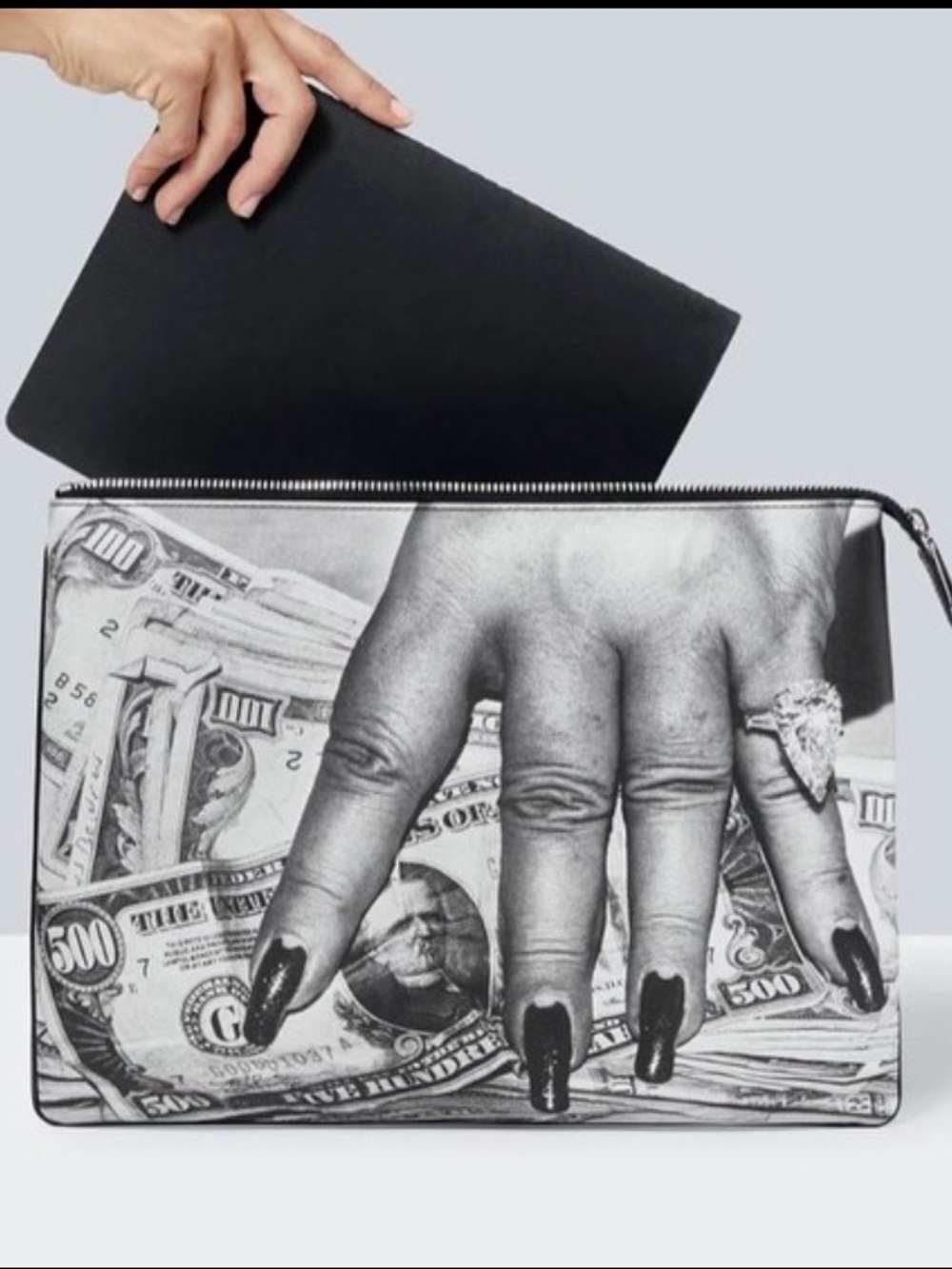 TASCHEN Pouch. Helmut Newton ‘Fat Hand and Dollars’